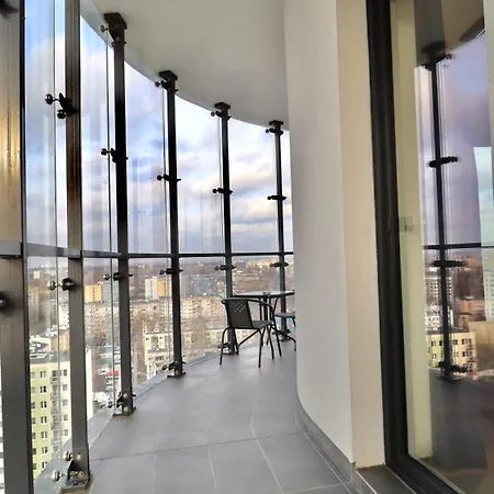 Modern Sky Βαρσοβία