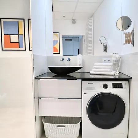 Kasprzaka 29 * Warschau